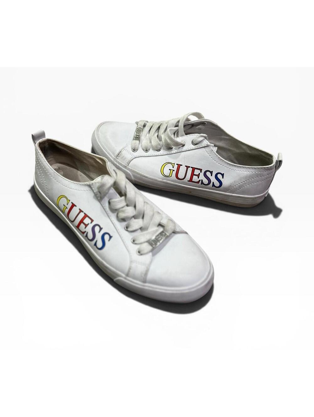 Guess White Low Top Sneakers Womens 9 Lace Up Logo Casual Shoes